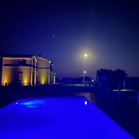 Agriturismo Nido Delle Rondini Macerata Exteriör bild