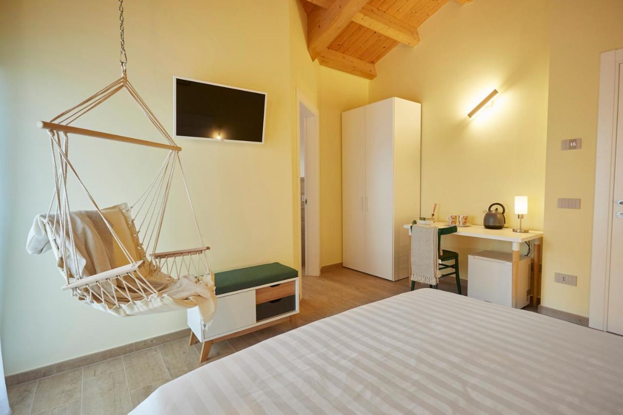 Agriturismo Nido Delle Rondini Macerata Exteriör bild