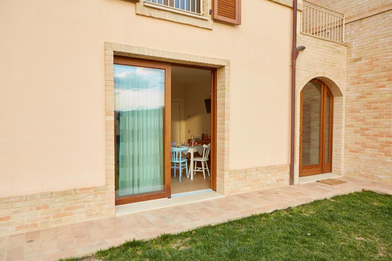 Agriturismo Nido Delle Rondini Macerata Exteriör bild